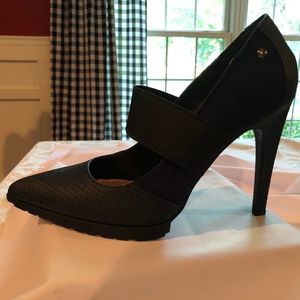 Simply Vera Wang Shoes